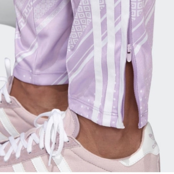 ADIDAS Superstar Track Pants- Purple Glow. Size XS - Picture 6 of 13